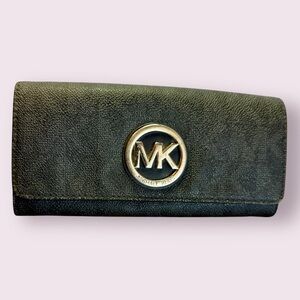 Michael Kors Fulton Flap Continental Carryall Wallet Black